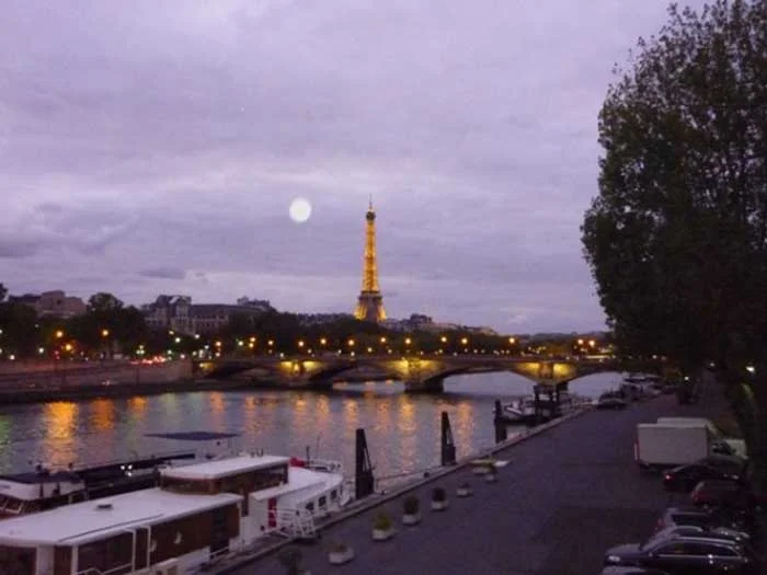 The Seine River in Paris | TheCulinaryTravelGuide.com