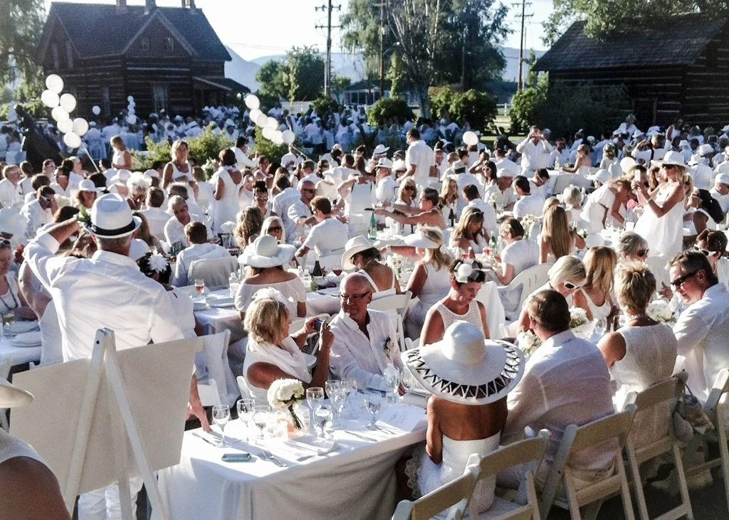Diner en Blanc Okanagan 2014 - TheCulinaryTravelGuide.com