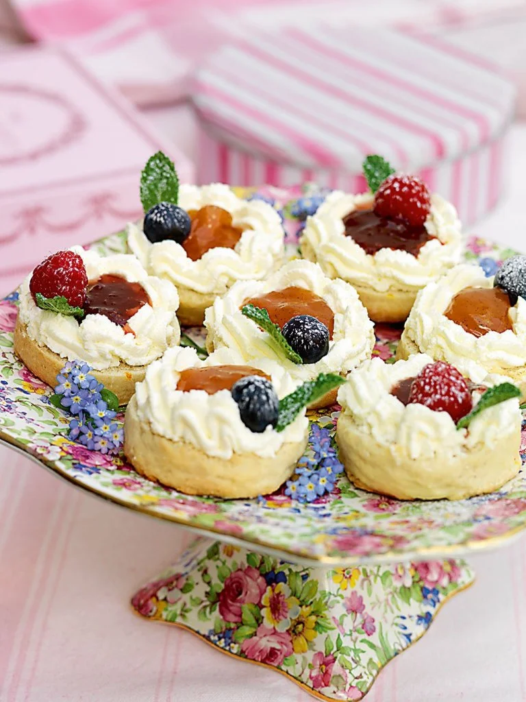 floral cake stand with classic english scones recipe