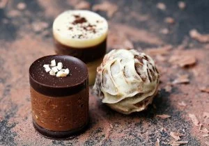 Popular Food Guide Online with 14 of the Best Ways to Pair Wine and Chocolate