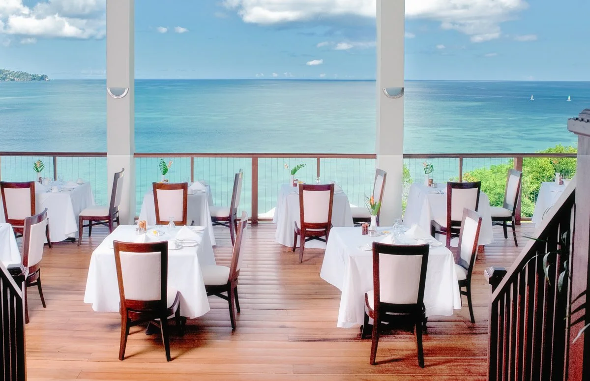 Romantic Travel Experiences - dining at Calabash Cove