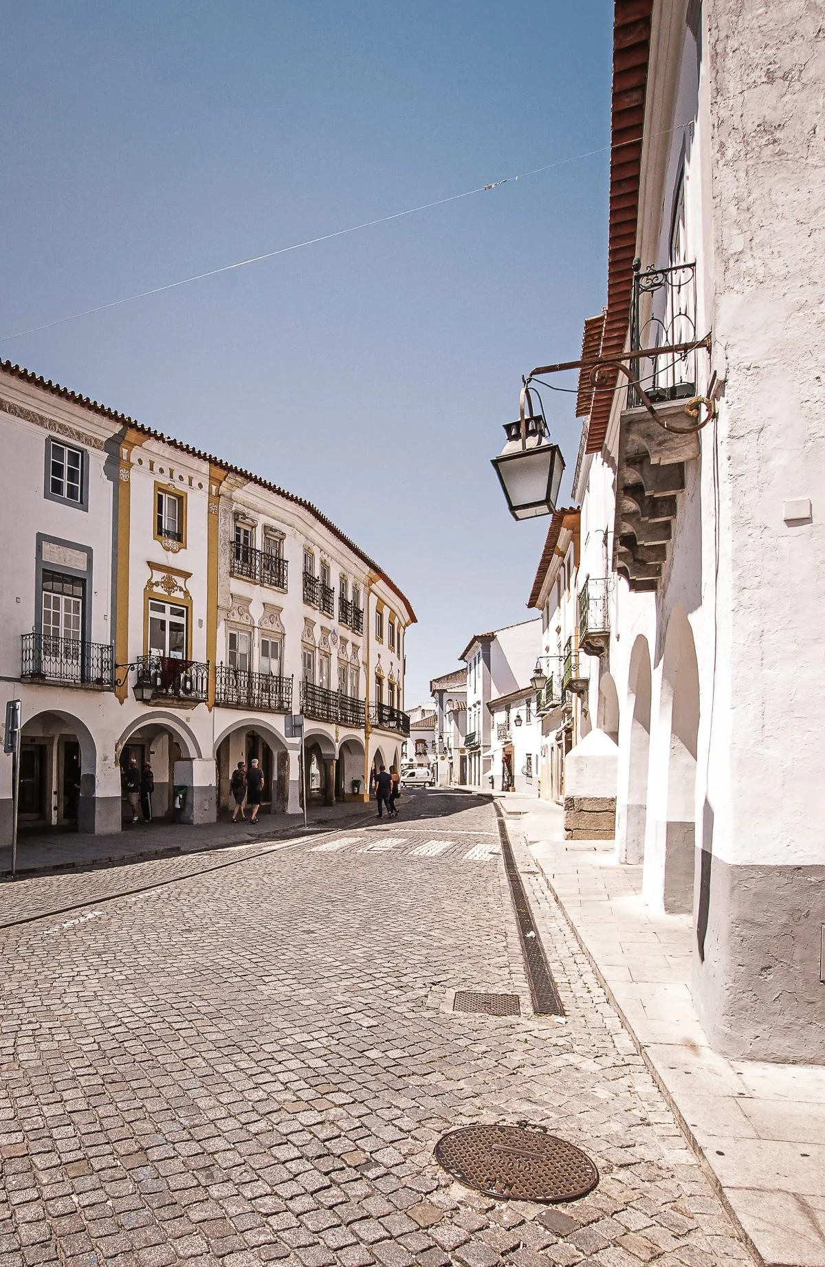 street in evora, portugal, alentejo